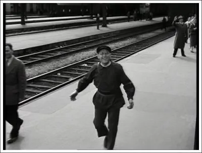 Quel mtier exerce Bourvil  la fin du film ?