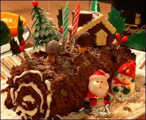 Je suis un dessert qu'on ne mange qu'une fois par an, à la période de Noël. Que suis-je ?