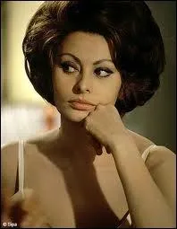 Le 9 avril, quelle clbre actrice italienne pouse le producteur Carlo Ponti ?