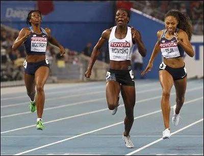 Parmi les distances suivantes, laquelle ne fait pas parti des comptitions de courses ?