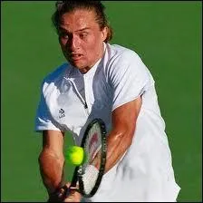 Quel est ce tennisman ?