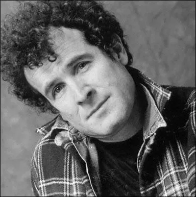 Johnny Clegg. Chanteur sud-africain, alias ' le zoulou blanc'. Avec quel groupe a-t-il interprt des tubes comme ' Scatterlings of Africa', ' Asim Bonanga' et ' One Man, One Vote' ?