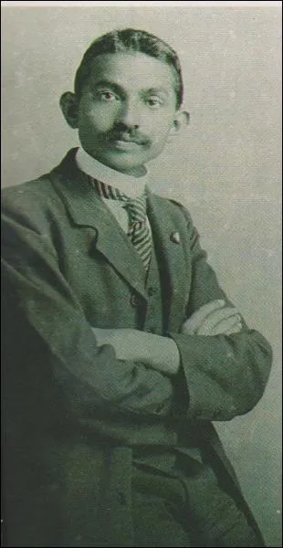 Il devient immdiatement connu et clbre en Inde.