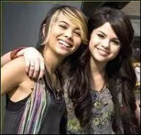 Qui est cette amie d'Alex de la saison 3 ?