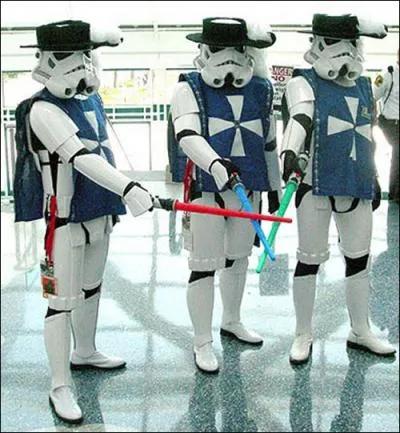 Quelle pourrait tre la devise de ces trois stormtroopers ?