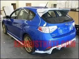 A qui est cette voiture ?