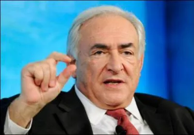 Le 26 avril 2011, deux semaines avant son arrestation  l'aroport de New York, DSK tait crdit dans les sondages (dans le cas d'un duel avec Sarkozy au second tour) :