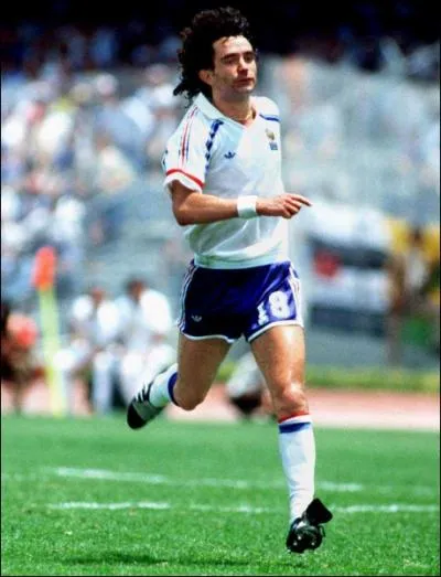 Dominique Rocheteau en 49 slections a inscrit ... ...