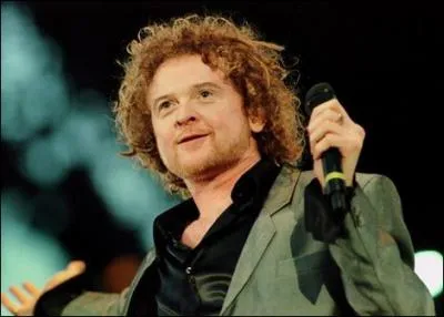 Mick Hucknall... . . le chanteur de :