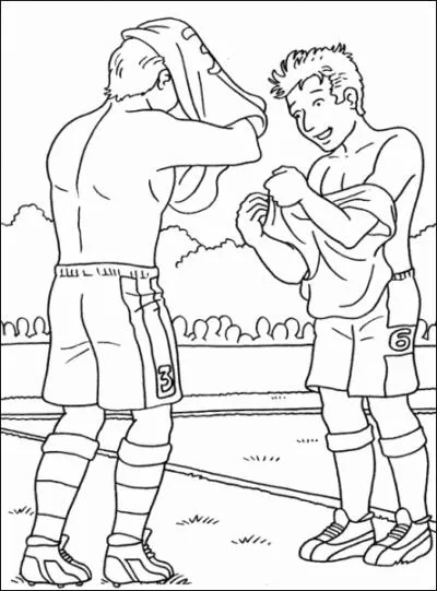 Je tire des corners, je fais des touches, je tire des penaltys. Quel sportif suis-je ?