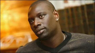 Le personnage jou par Omar Sy insiste pour que Philippe vrifie que sa correspondante :