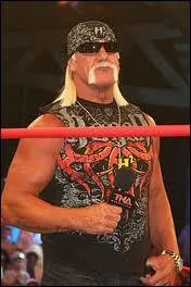 Quel est le finisher d'Hulk Hogan ?