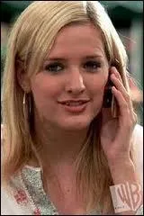 Comment s'appelle une des petites amies de Simon ?