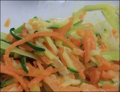 En cuisine, lorsque les lgumes sont coups en petits btonnets de 3  4 cm de long, on dit qu'ils sont coups en . .