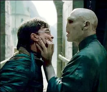 Quel est le titre du film ? Indice : le titre du film est en fait son nom et son prnom (au personnage de gauche) .