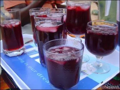 De quel pays, le bissap (alcool  partir de fleurs d'ibiscus) est il originaire ?