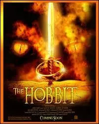 Comment s'appelle le dragon dor qui tient une place importante dans 'Bilbo, le hobbit' ?