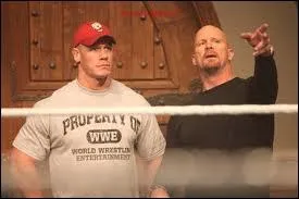 Aux cts de quelle catcheur John Cena n'a-t-il jamais lutt ?