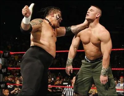 Quel catcheur rput invincible fut vaincu par John Cena  'Backlash 2007' ?