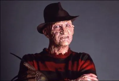 Un, deux, il vous coupera en deux !