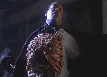 Ne dtes pas cinq fois mon nom devant un miroir !