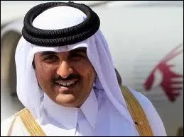 Quel club de football professionnel français a été acheté par un fonds d'investissement du Qatar ?