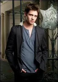 Jeremy est le frre :