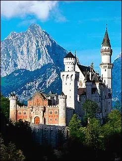 Quel roi a fait construire le chteau de Neuschwanstein ?