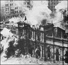 Quel vnement sert de prtexte  Hitler pour suspendre les liberts civiles et rprimer l'opposition ?