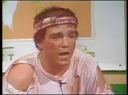 ''Stade 2 (tennis)'' : Face à un Suédois serein (Bernard Campan), apparaît un français complètement ''déchiré'' après une défaite pitoyable (Didier Bourdon). Il s'appelle...