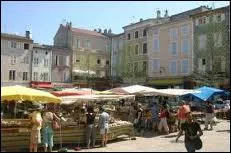 Quelle ville est la capitale du nougat ?