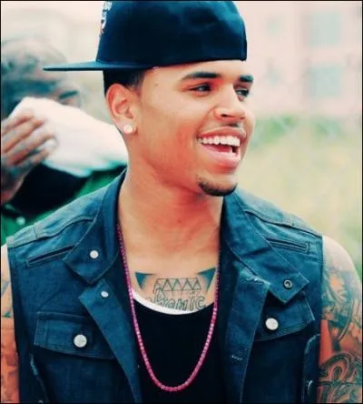 Dans quel clip fait-il de la pub pour une marque de chewing-gums ?