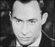 Surnomm 'Ha Ha' car il ne souriait jamais, il tait l'homme de main d'Al Capone. Qui tait-ce ?