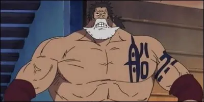 Où travaille Tileston, charpentier du dock numéro 1 ?