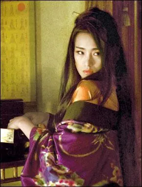 Hatsumomo, une Geisha qui tente le tout pour sduire l'homme qu'elle aime :