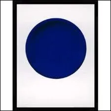 Quel est ce peintre, prince du monochrome, connu pour son 'bleu IKB' ?