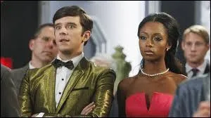 De quelle couleur est le lapin en peluche de Betty ?