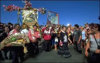 Dans quelle ville a lieu de ce grand rassemblement des roms ?