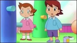 Qui surnomme Aurore de 'Frisouille' ?