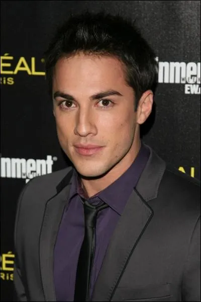 Qui est cet acteur de 'Vampire Diaries' ?