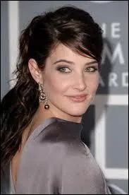 Est-elle une ancine mannequin internationale ?