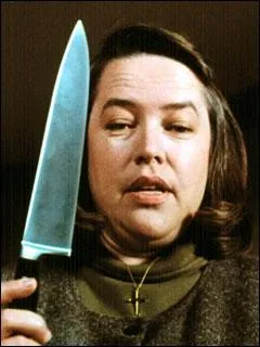 Une admiratrice dcouvre que l'auteur qu'elle adore a fait mourir son personnage prfr dans son prochain livre :