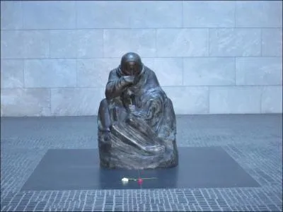 Qui a ralis cette sculpture ?