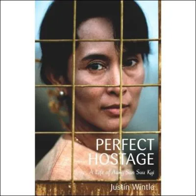 La jeute au pouvoir la met alors ... .