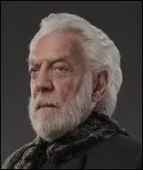 Le prsident Snow annonce que les 75e Hunger Games seront des jeux spciaux. Quel nom leur donne-t-il ?