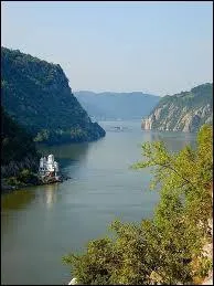 Lequel de ces pays n'a jamais fait parti du 'Bloc de l'Est ' ; pays ayant t sous contrle plus ou moins direct avec l'Union sovitique ?