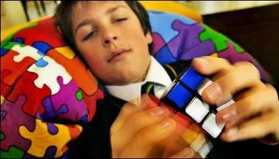 Qui est le champion du monde du rubik's cube ?