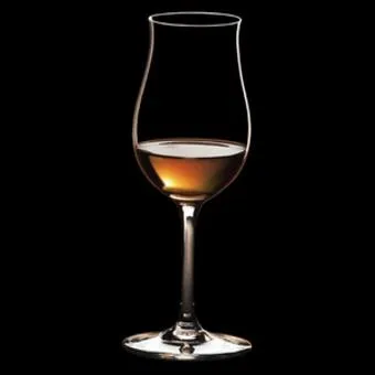 Pour terminer, après le café, je vous proposerais bien une larme de cognac : un très bon VSOP que je garde pour les amis. Que signifient ces quatre lettres ? (VSOP pas AMIS ! )