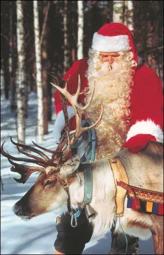 En Laponie,  10 km au Sud du cercle polaire, se trouve la ville de Rovaniemi clbre pour... ?