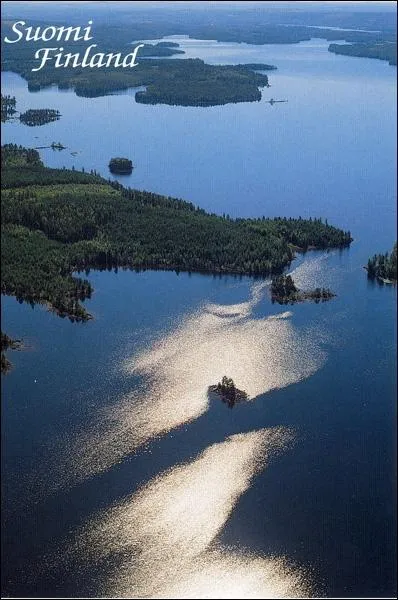 On dit que la Finlande est 'le pays aux mille lacs'. Ceux-ci reprsentent... ?